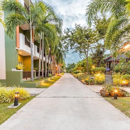 Eastiny Resort & Spa Nong Prue Exterior photo
