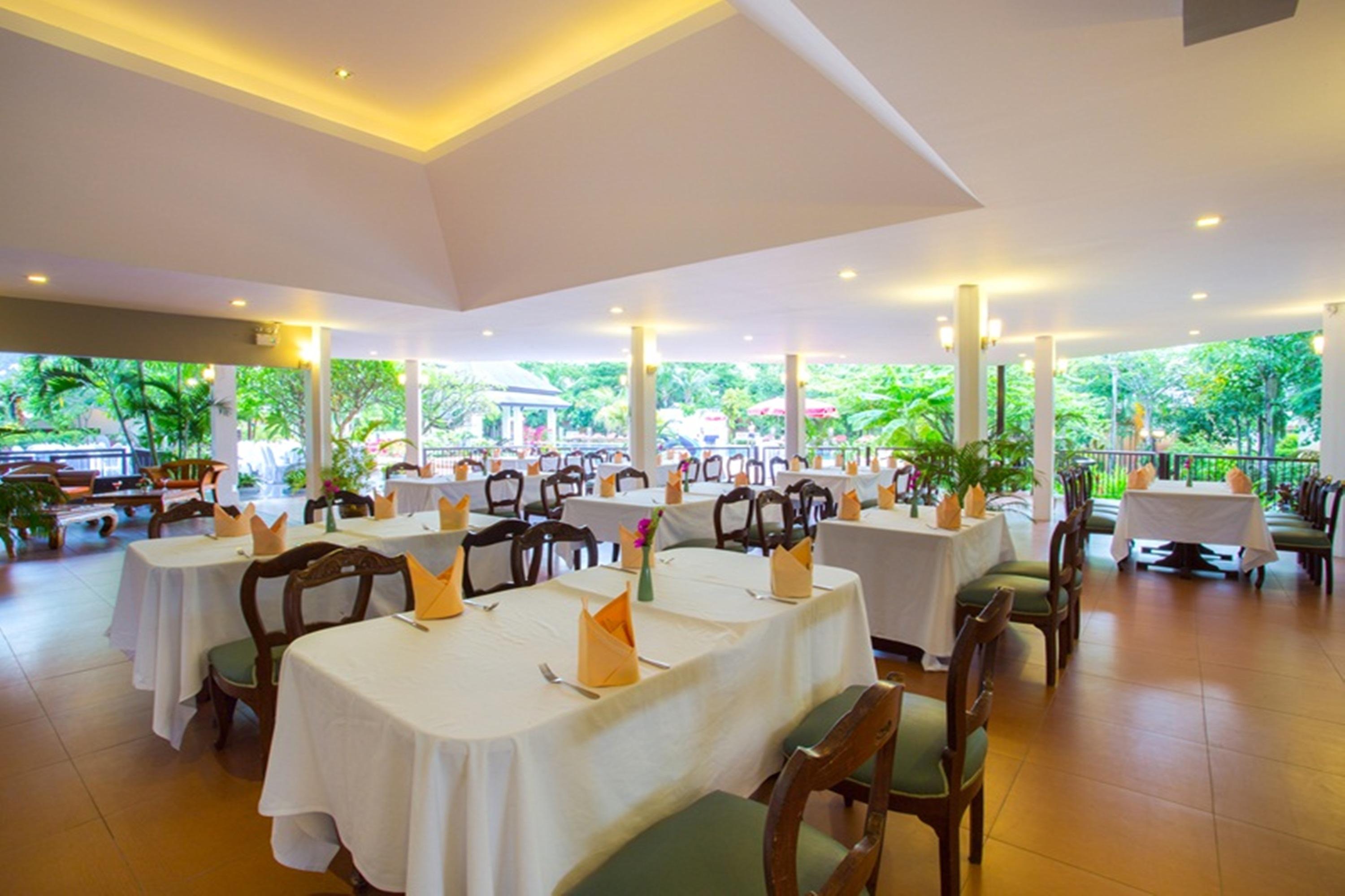 Eastiny Resort & Spa Nong Prue Exterior photo