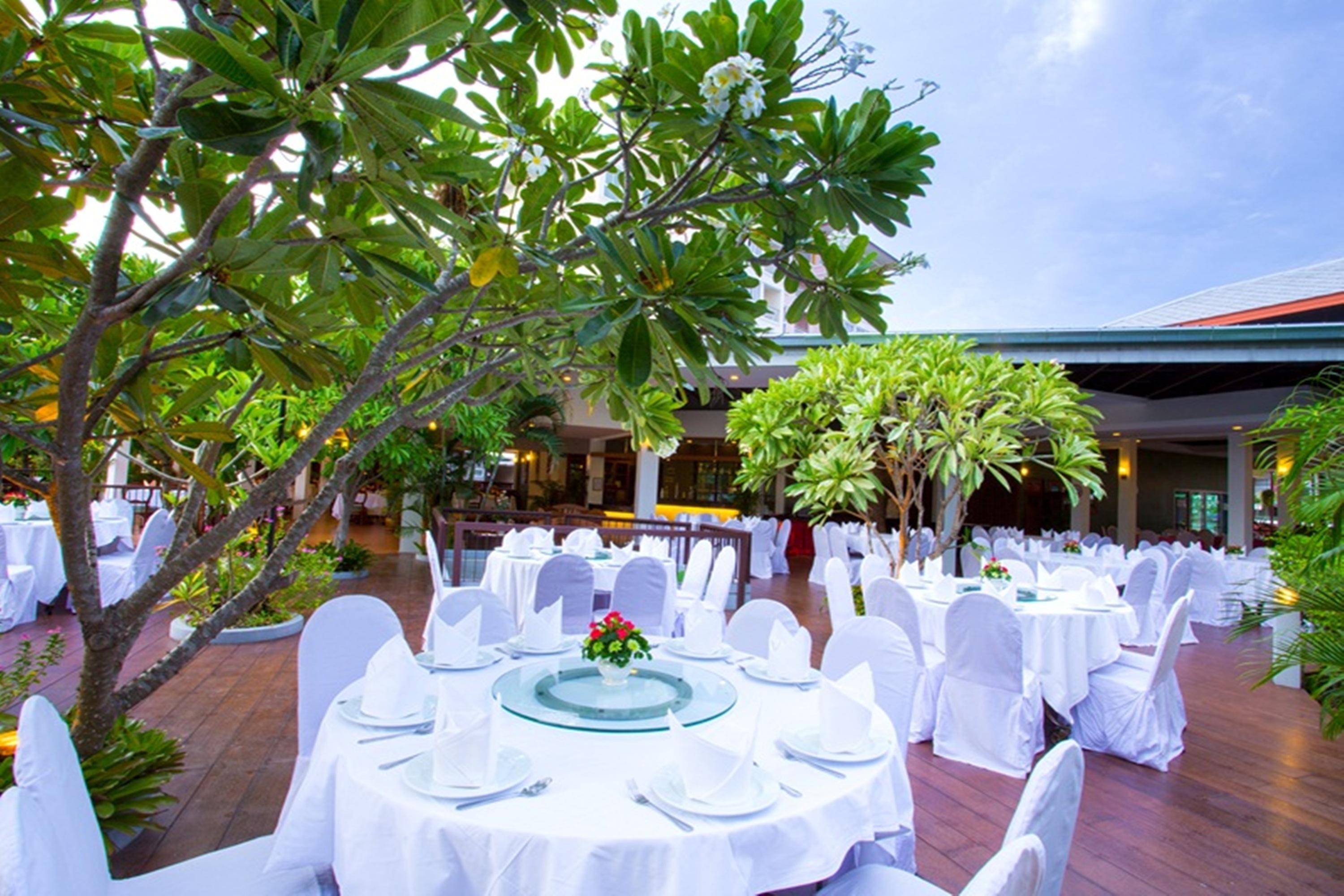 Eastiny Resort & Spa Nong Prue Exterior photo