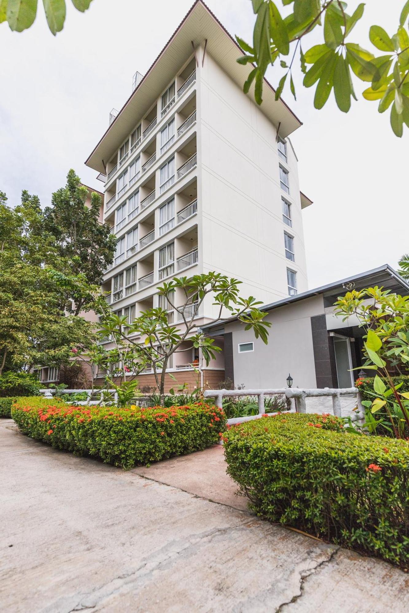 Eastiny Resort & Spa Nong Prue Exterior photo