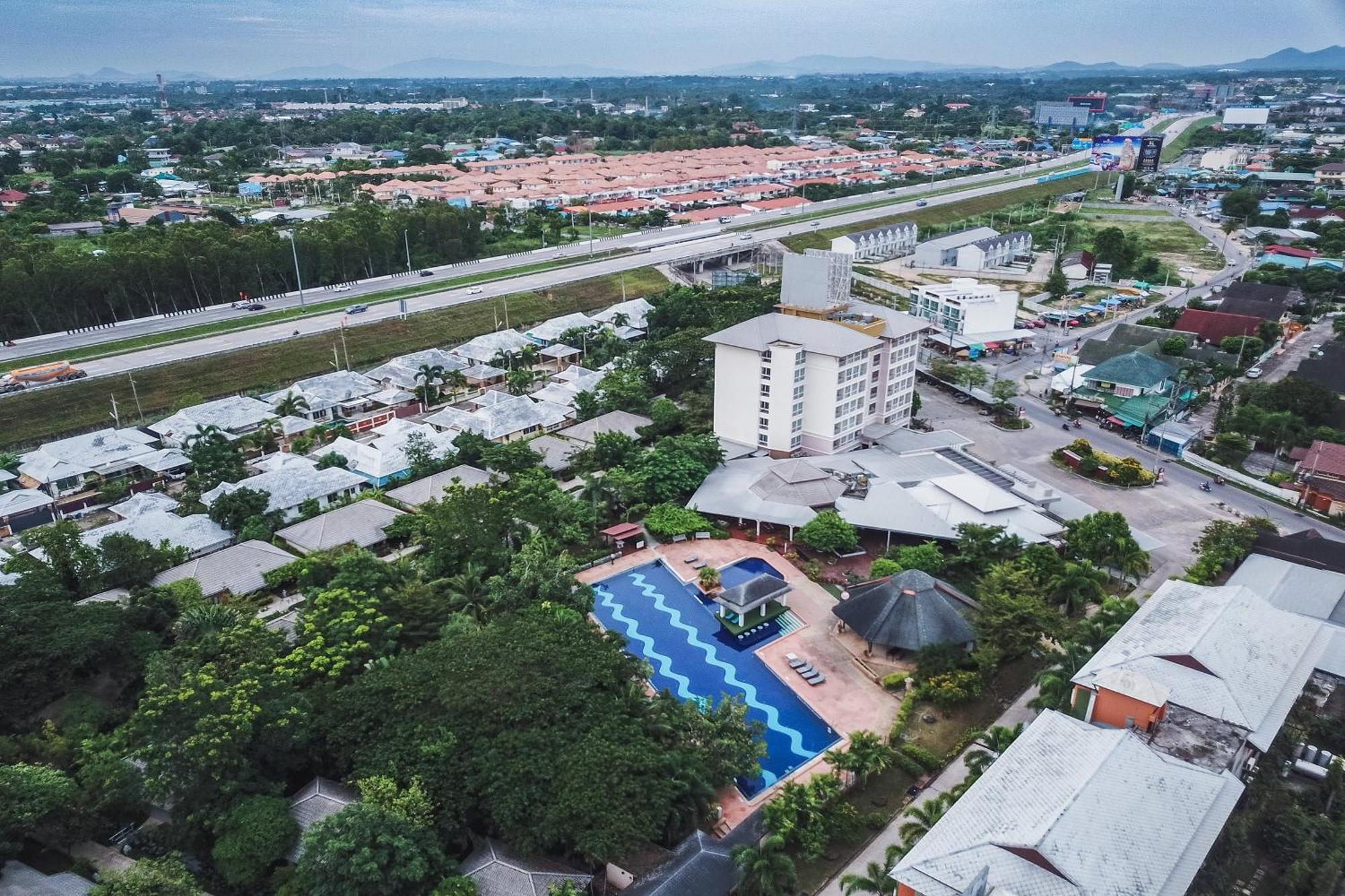 Eastiny Resort & Spa Nong Prue Exterior photo