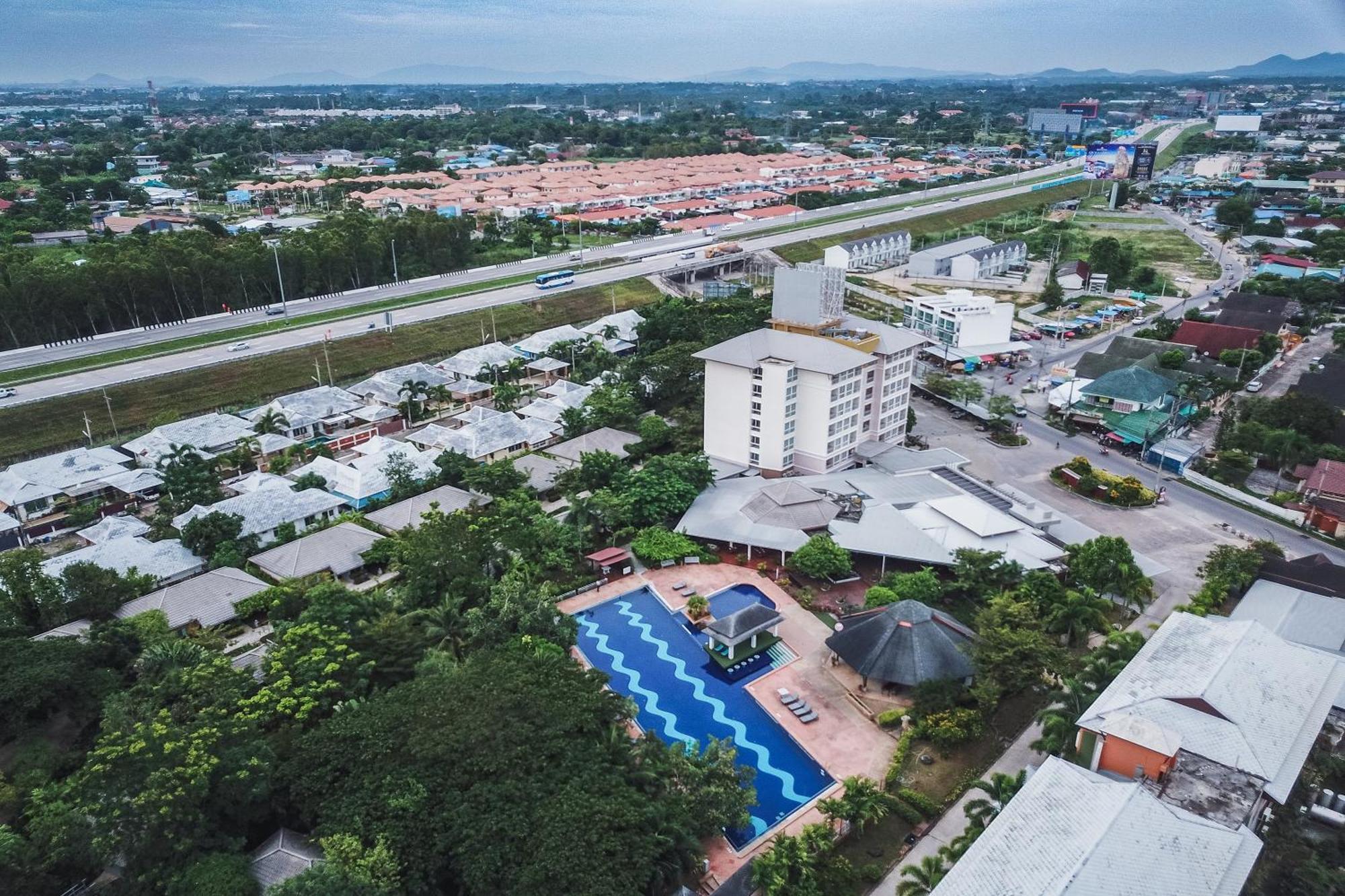 Eastiny Resort & Spa Nong Prue Exterior photo