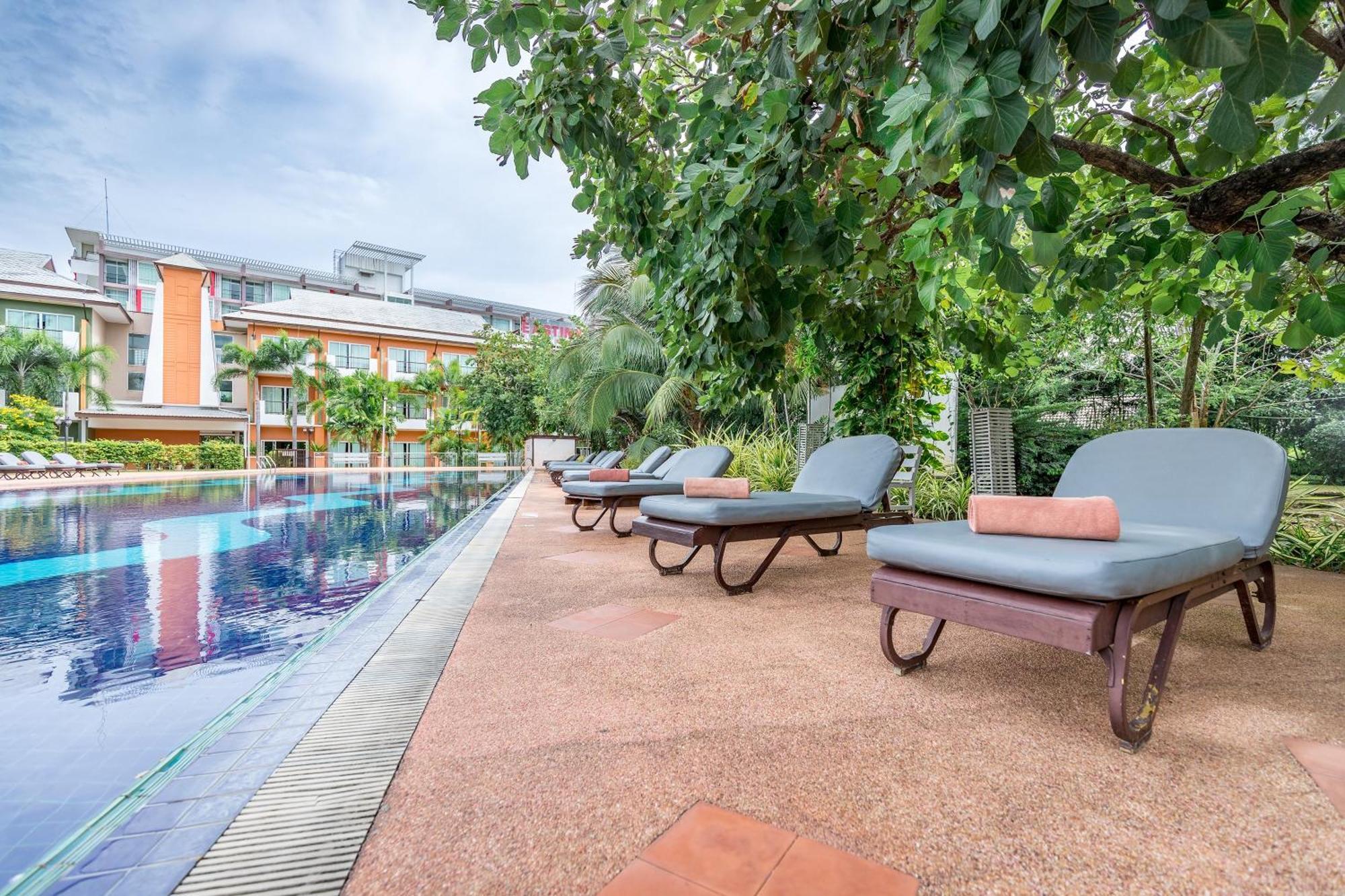 Eastiny Resort & Spa Nong Prue Exterior photo
